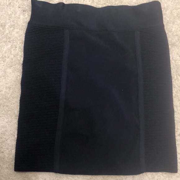 Authentic Faith Connexion Navy w/gold emblem stretch mini skirt - Picture 4 of 5